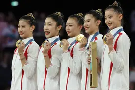 中国艺术体操首获奥运金牌！黄张嘉洋启蒙教练：很多困难都顶下来了图片