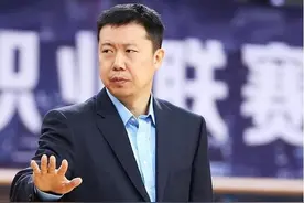 媒体人：王治郅身份特殊无法全职进入国家队教练组，但每次都有召必到图片