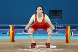 梦剧场|有“诗”就有远方，罗诗芳举重女子59公斤级夺金图片