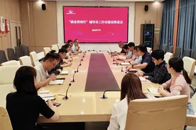 郑州电力高等专科学校：引领职业规划 校准就业“坐标”图片