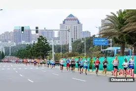 2023平潭马拉松落幕  中国选手张杰获男子组冠军图片