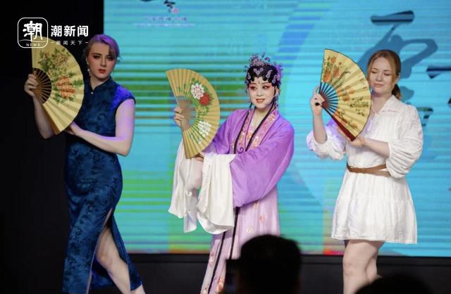 国际友人“闯入”浙里烟火！这波沉浸式文化体验，看看他们解锁了哪些惊喜？