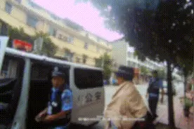 男子穿警服冒充“安监局”的？民警几句问话就让他露馅了 | 警事图片