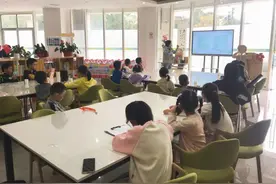 河西这个社区建“观鸟角”，中小学师生可近距离观鸟图片