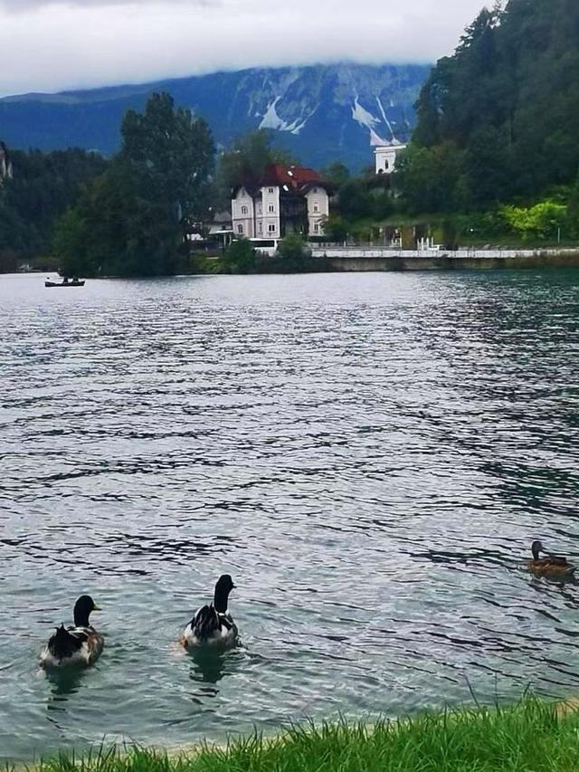 晚潮｜冰湖如梦