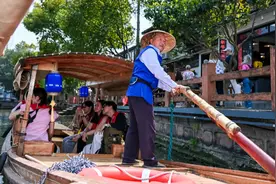 海外博主惊叹连连，今年一季度朱家角古镇外国游客同比增长15.77%图片