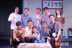 《我和我的父辈》穿越40年时光温暖上演，生活质感唤回久违的感动图片