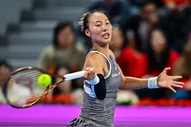 郑钦文止步WTA1000迪拜站女单次轮！图片