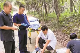 深圳120救护车10天“登”13次梧桐山图片
