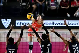 中国女排3:0完胜多米尼加队获得世锦赛F组头名图片