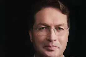 康林松：梅赛德斯-奔驰对品质要求贯穿在汽车所有细节和层面中，“奔驰标准”始终如一图片