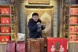 河北：非遗年货走俏市场图片