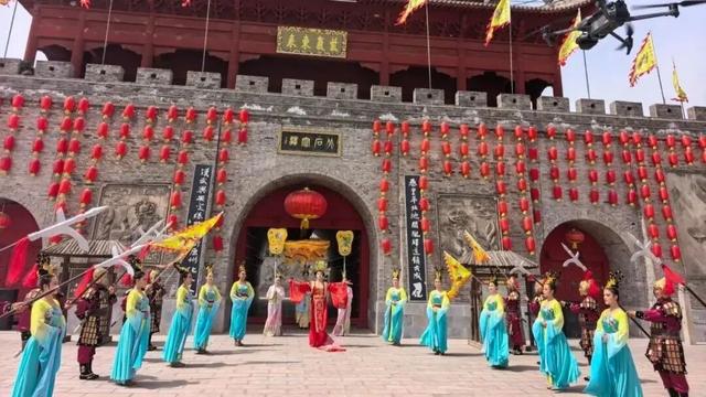 “秦风陇韵”唱响古驿！秦腔大戏“五一”火热登陆北石窟驿