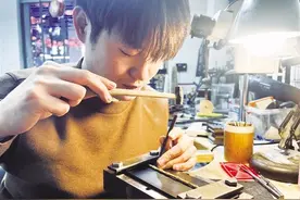 年轻人热衷“打金”“高性价比”成为黄金消费新考量图片