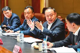 深入交流 共话发展图片