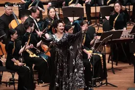 “国家队”出手那叫一个稳，吴碧霞武汉再唱“红楼”经典图片