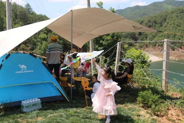 自在嵩明丨层峦碧水、林间野趣、美食垂钓……近郊旅行就来杨桥西山大村子