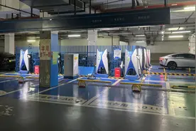 1分钟1块钱！新能源车充电“占位费”被吐槽太贵 消费者建议完善提醒图片