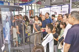 高科技企业文博会上秀绝活 让馆藏文物变得触手可及图片