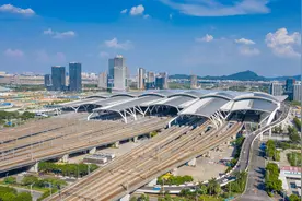 应对“五一”大客流，广州南站公共交通兜底保障已就位图片