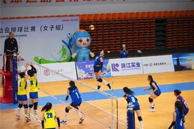 取得首场胜利！第一届全国青少年三大球运动会上内蒙古女排3:1战胜辽宁女排图片