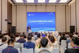 最新研究来了！重复低强度红光可有效控制儿童青少年高度近视进展，可带回家治疗图片