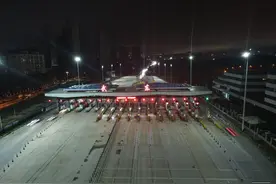 15日0时！武黄高速新武东收费站正式开通图片