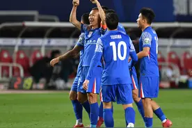 遭遇伤病危机依然领跑中超，上海申花阵容深度不可小觑！图片