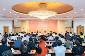 聚名师智慧 育物理英才——2025“江苏省中学物理名师工作站”研讨会暨中学物理拔尖人才培养活动在南师大成功举办图片