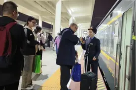 一家亲，兹莫格尼！图片