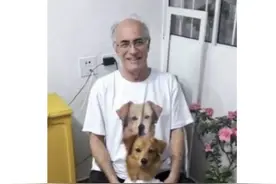 宠爱联萌 | 给小狗做衣服，有“95后”女生卖出350万元图片