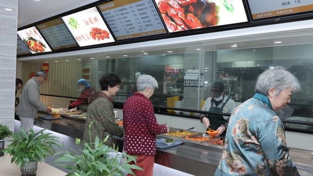 浦东启动“颐安智付”数字人民币硬钱包项目，构建智慧助餐资金监管体系