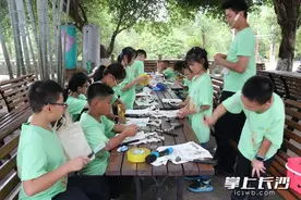 用色彩绘就小小戏剧家梦想图片