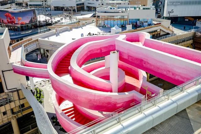 周末去“湾里”，可劲逛首店~