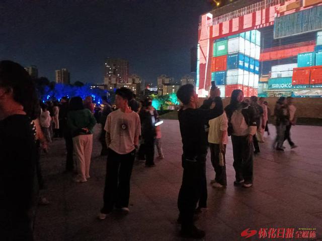 世界那么大 好想去怀化 | 鹤鸣洲夜色璀璨 市民乐享文旅盛宴