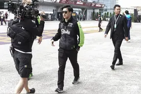 （体育）（1）赛车——F1中国大奖赛：周冠宇主场首秀图片