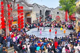 春节假期过半 钟祥莫愁村迎客十万图片