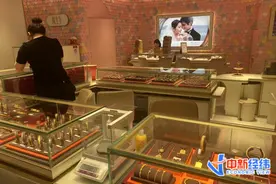 金价重回“5字头”，还能涨？图片