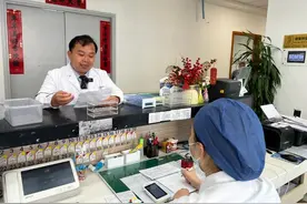 直播唱歌走红后：一个三甲医院血管外科专家的AB面图片