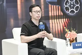 全球首款搭载“全栈华为”的越野SUV猛士M817上市图片