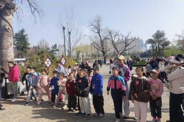 春日赴约 情暖清明——南山公园亲子活动圆满落幕