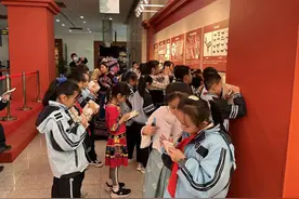 南宁市滨湖路小学山语城校区四（5）班到广西民族博物馆开展社会实践活动图片