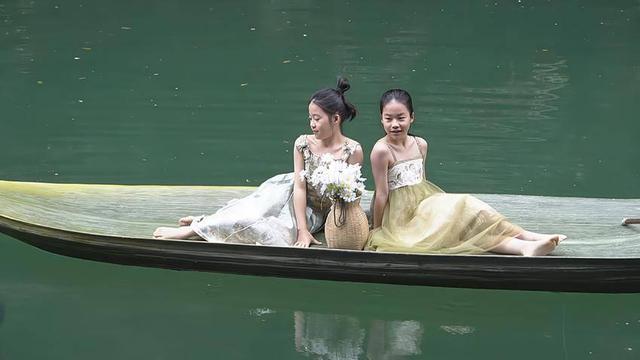 鹤峰：春假至 屏山踏春赏景热