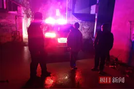 湖北老河口市：醉酒男子迷路，民警助其平安回家图片