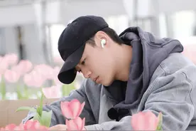 《种地吧2》十个勤天各有销售头脑，雷雨夜勇搬蜂箱图片