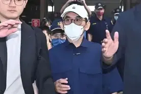 黄子佼再被查出藏12名少女性影像：更多细节被披露，将追加起诉！图片