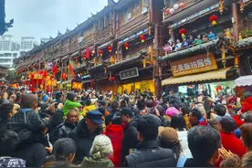 都匀：布依族婚礼热闹贺新春图片