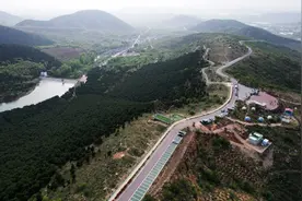 安徽青年报学生记者“上春山” “龙脊天路”感受乡村振兴图片