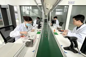 “国家队”入场，废旧手机回收市场如何“突围”？图片