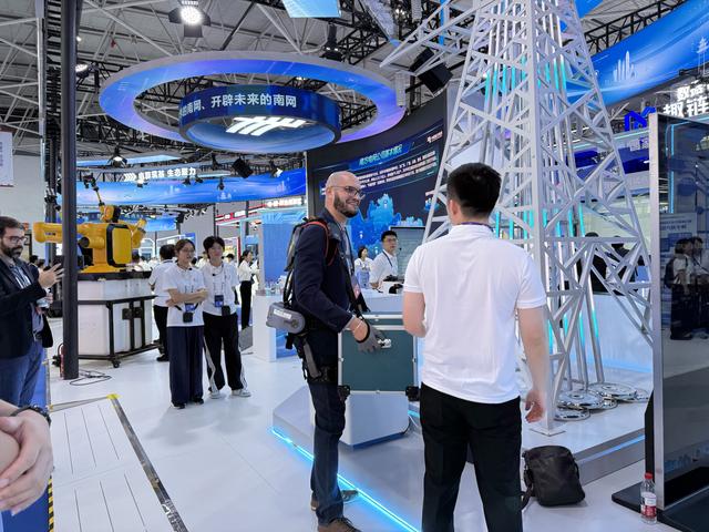【2025数博会】375家企业亮相比拼炫技！ 2025数博会专业展带来沉浸式数字体验